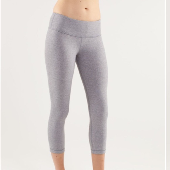 lululemon athletica Pants - Lululemon Wunder Under CropHeathered Fossil Size 4